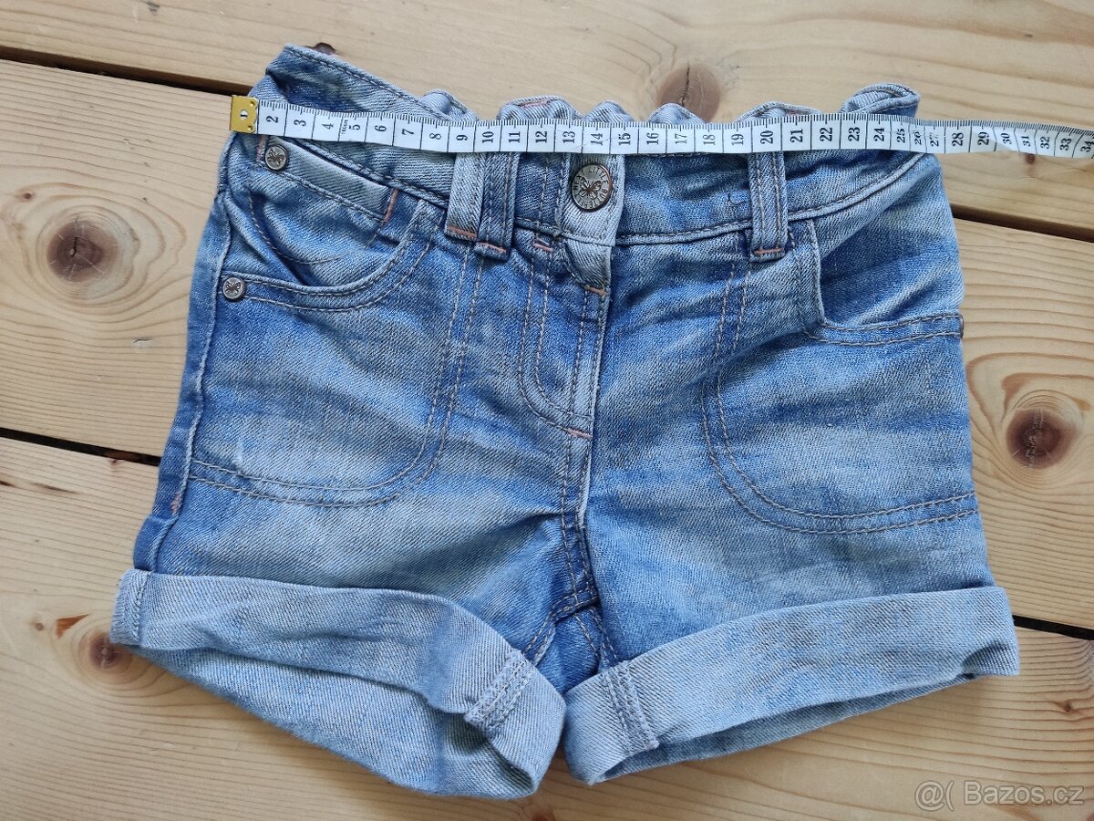 Dívčí kraťasy - 10