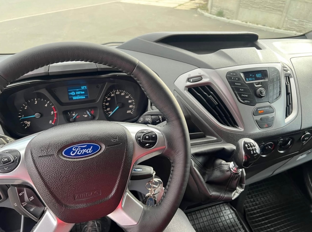 Ford transit custom 2.2tdci  6 mist - 10