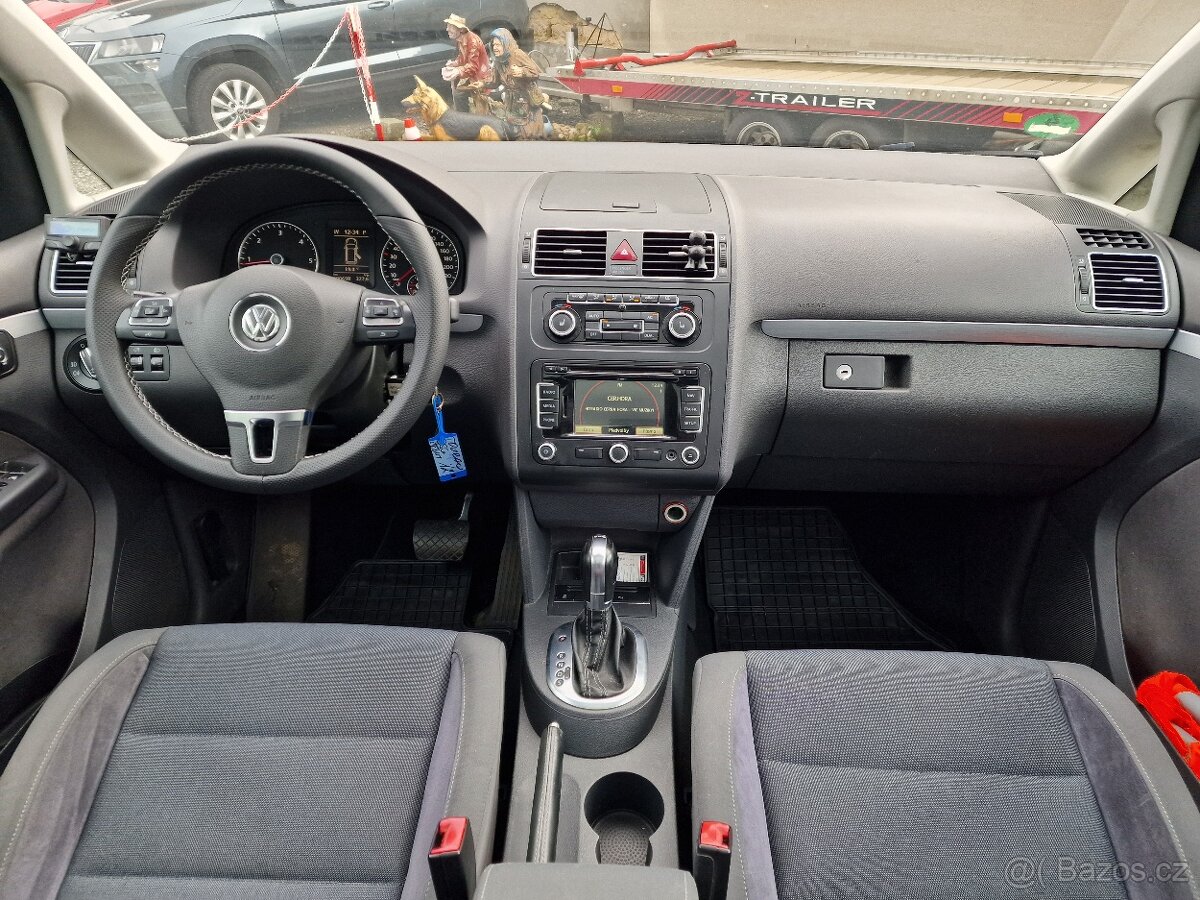 Volkswagen TOURAN 2,0TDI 103KW DSG STYLE - 10