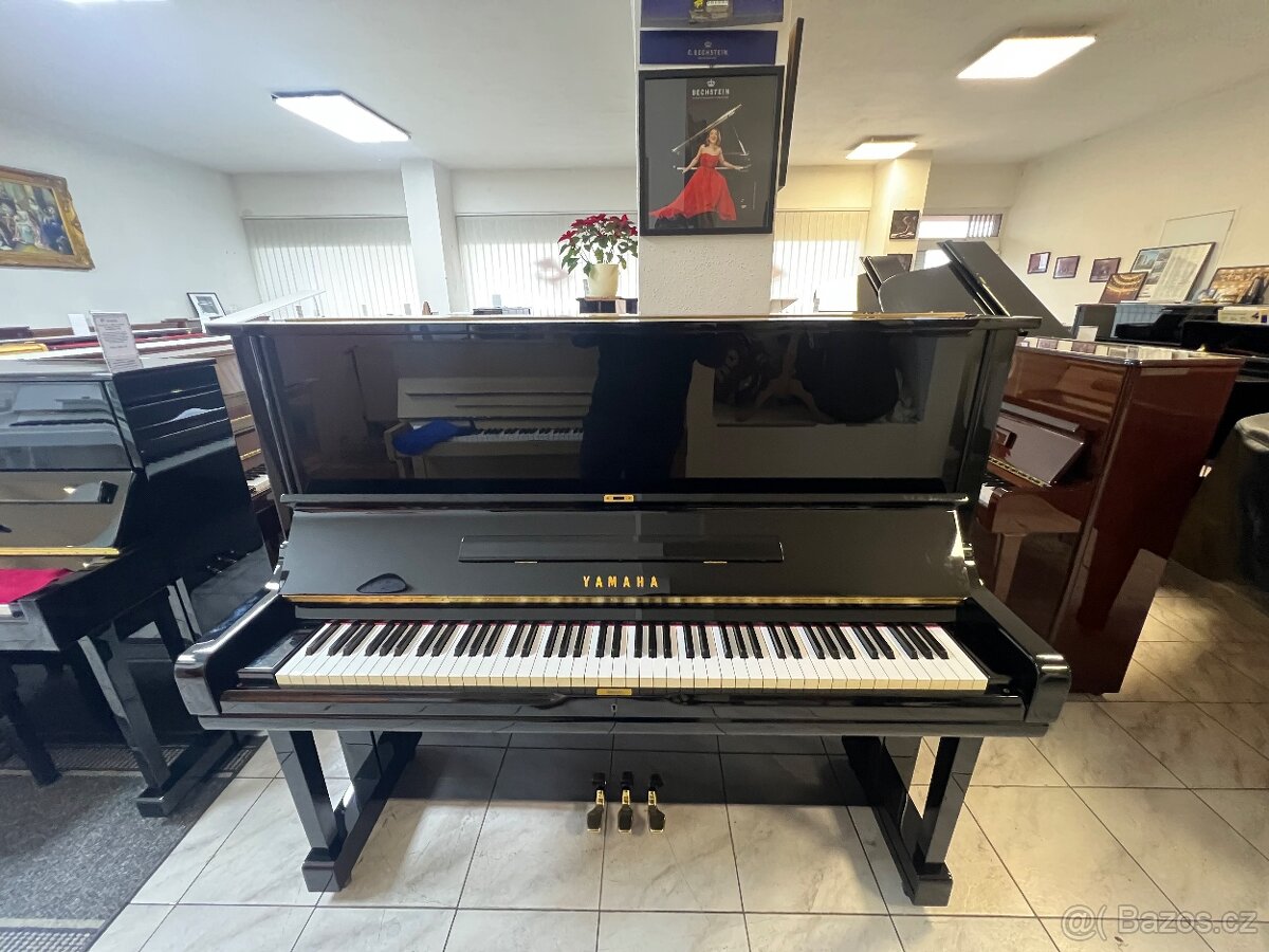 Koncertní pianino Yamaha U3 se zárukou 5 let, doprava - 10