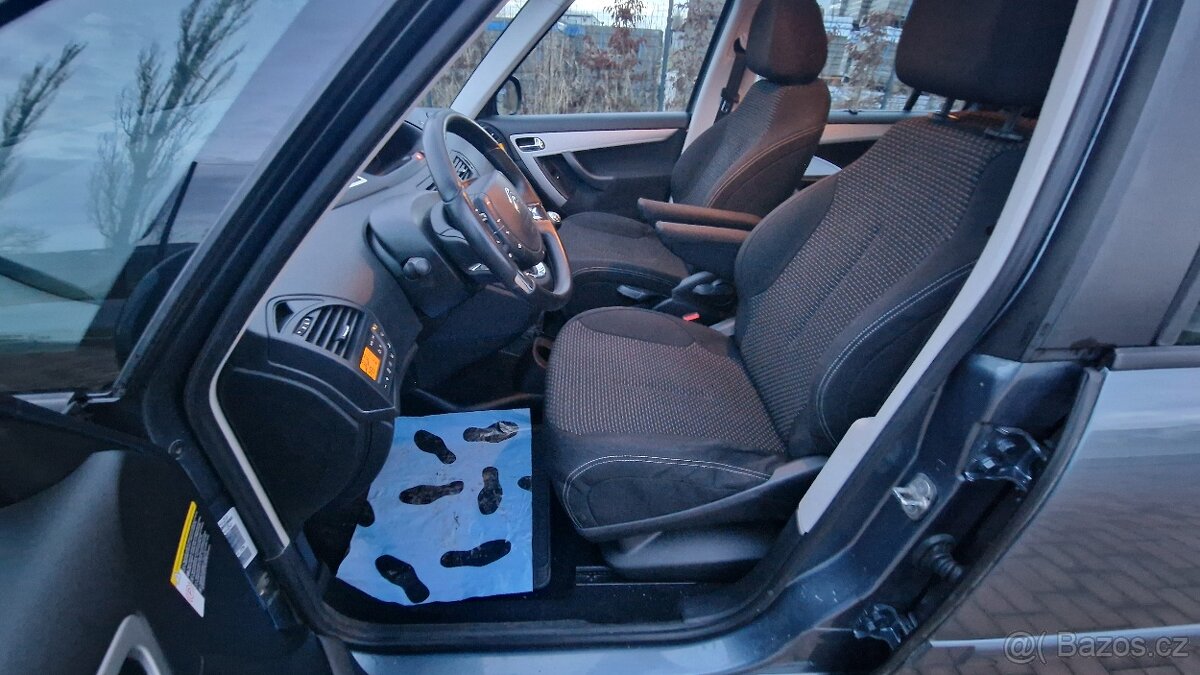 Citroen Grand C4 Picasso 7 Míst - 10