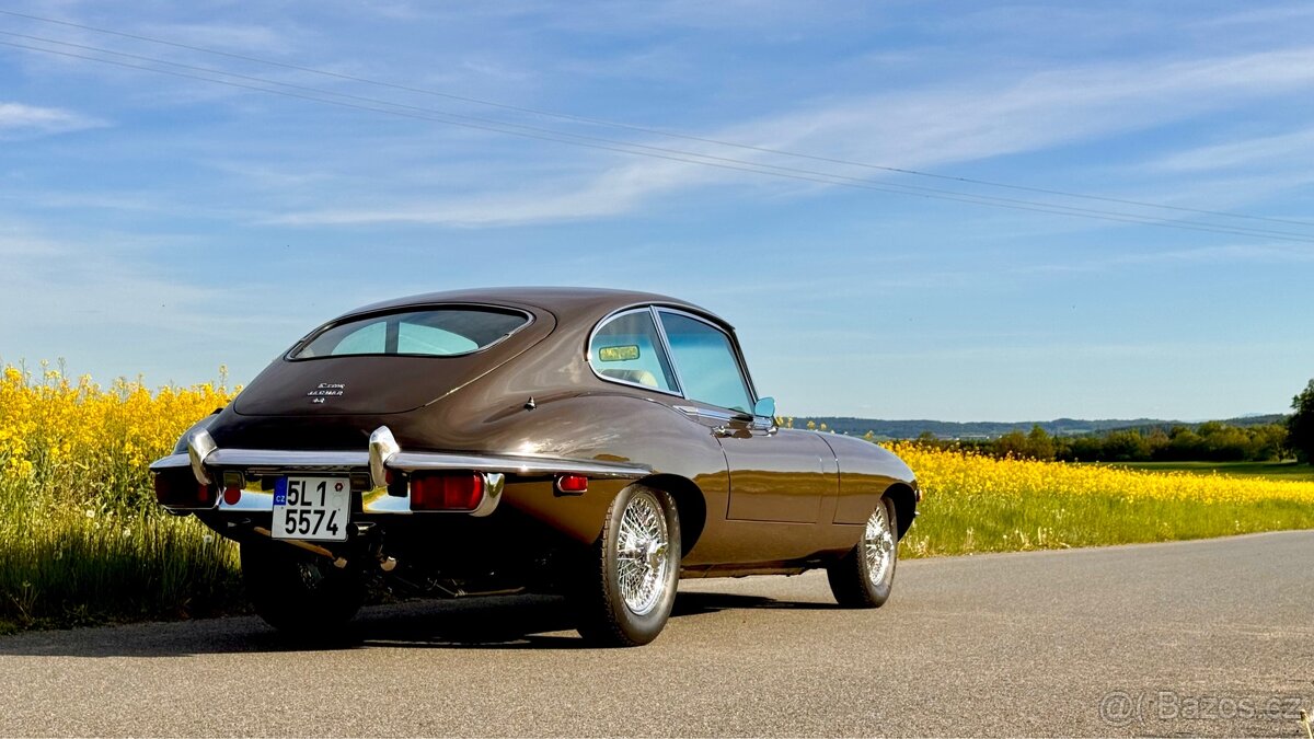 🏁 Jaguar E-Type Series 2 4.2 2+2 (1970) - 10