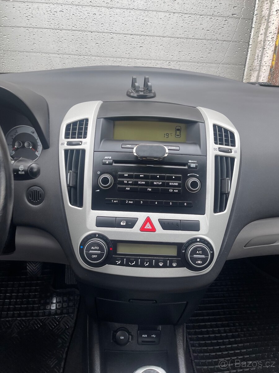 NOVÁ STK Kia Ceed 1.6 CRDi 16v 84kw - 10