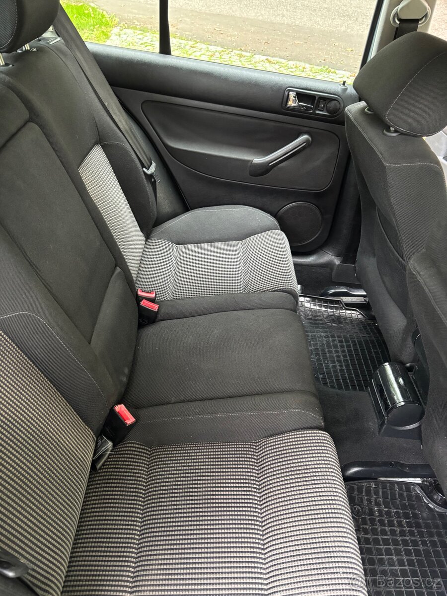 Volkswagen Golf IV - 10
