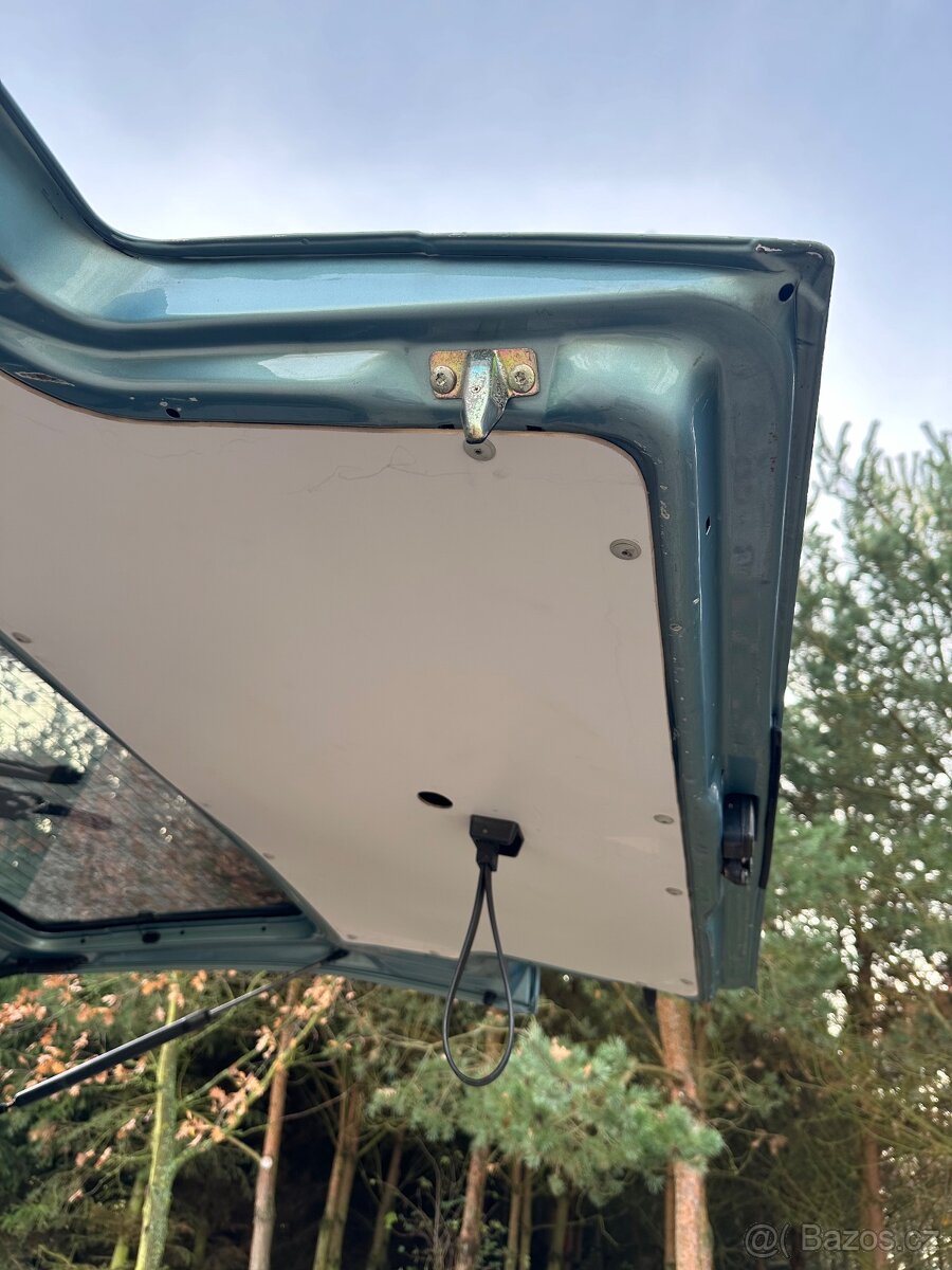 VW Transporter T4 2.5 TDi Dodávka bez Koroze - 10