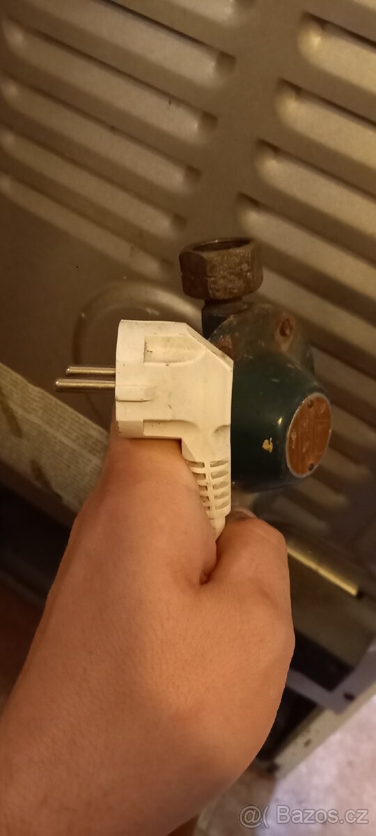 Kombinovaný sporák Indesit - 10