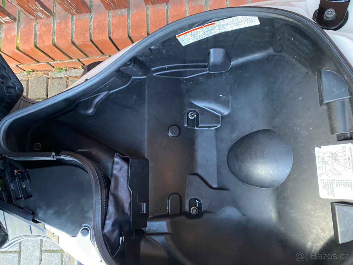 Suzuki Burgman 125 Nové v ČR - 10