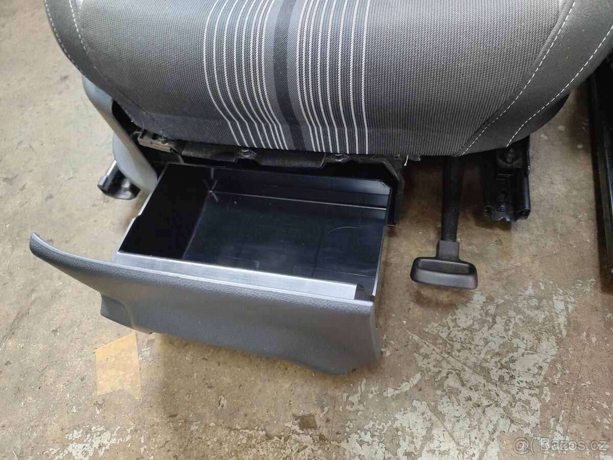 Sedačky Polo V 6R (09-14) - 10