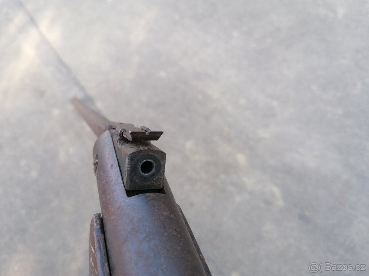 Predám vzduchovka Slavia 620 - 10