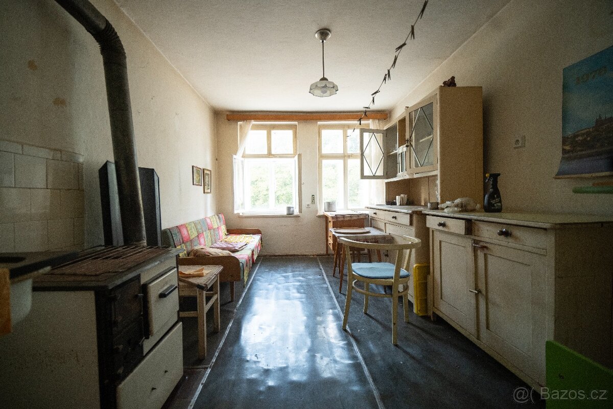 Prodej rodinného domu 246 m² – Česká Metuje - 10