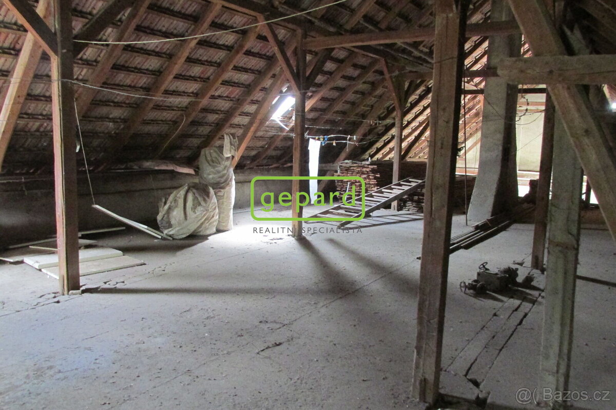 Prodej podílu na rozlehlé usedlosti v Ořechově nedaleko Brna - 10