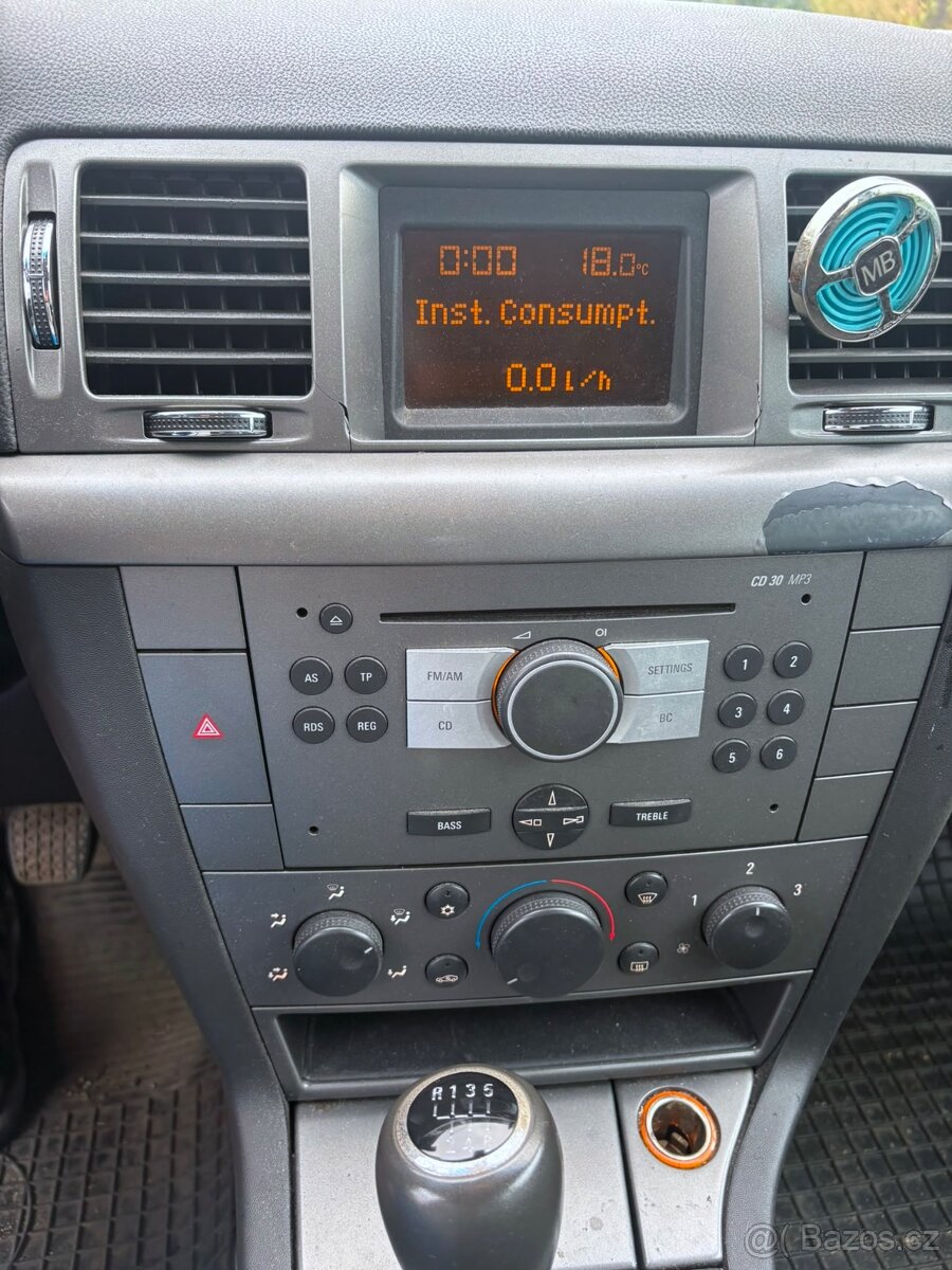 Opel Vectra C GTS, STK 12/2027 - 10