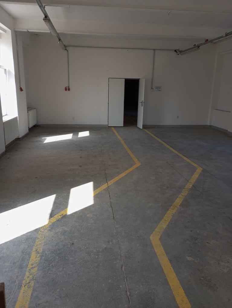 Pronajmu skladovací/výrobní/kancelářské prostory v Aši - 10