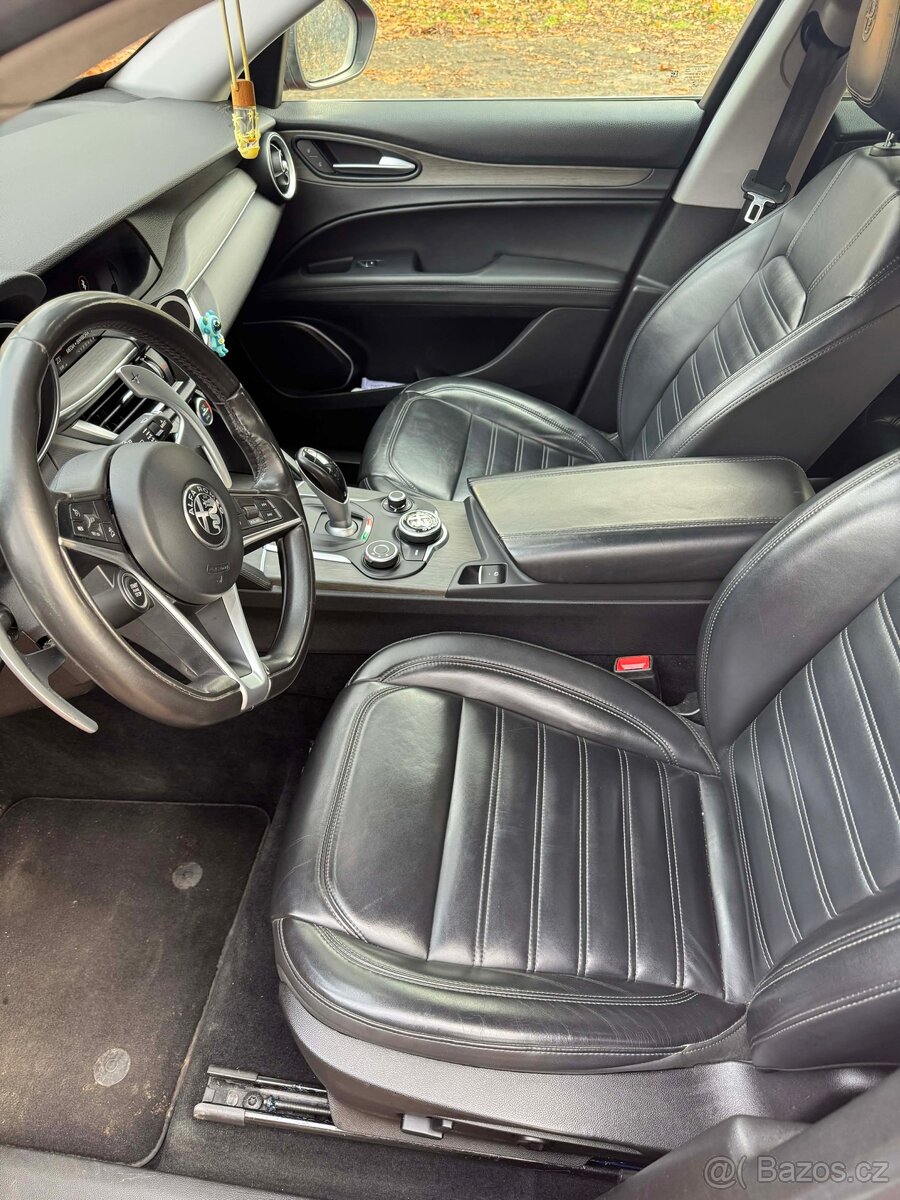 Alfa Romeo Stelvio 2.0T Q4 First Edition - 10