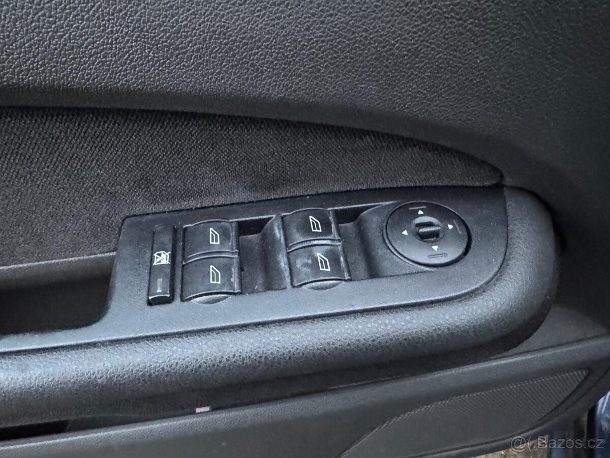 Ford Focus 1.8TDCI - 10