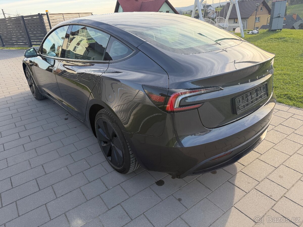 Tesla 3 highland - 10