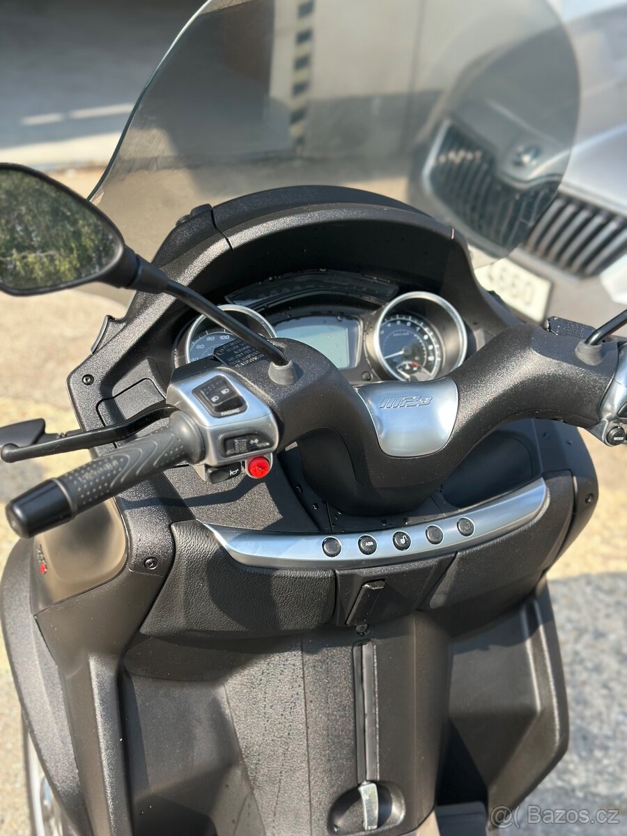 Piaggio mp3 500 - 10