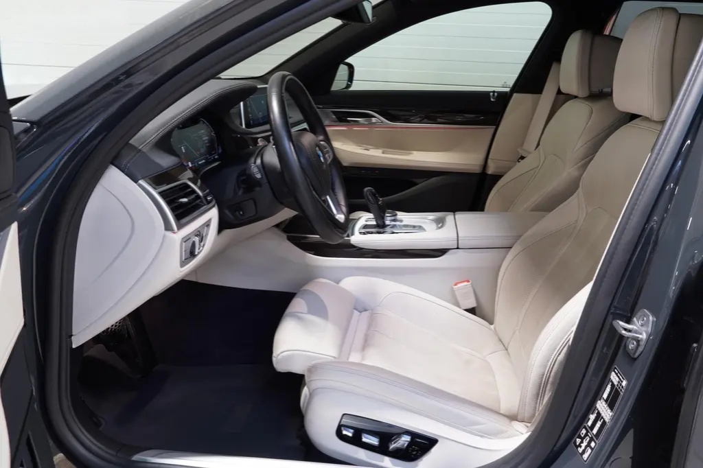 BMW Řada 7, 750Li, Xdrive,ČR,DPH,MASÁŽ, - 10