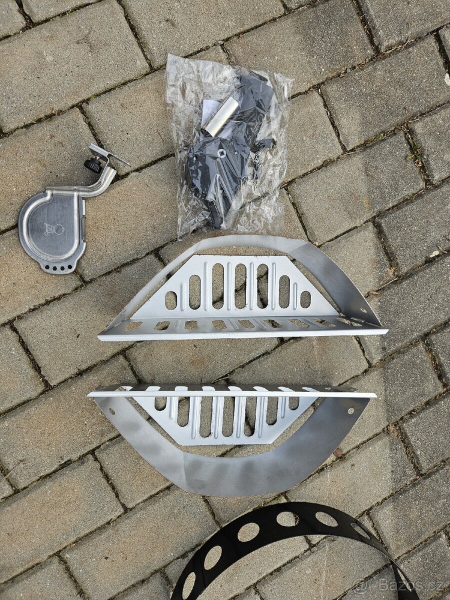 Gril Weber Master-Touch Premium 57 cm + příslušenství - 10