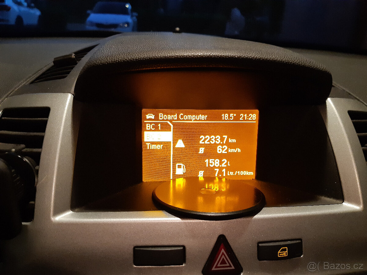 Opel Zafira 1.6 benzín 85kW, 2.majitel CZ, serviska,bixenony - 10