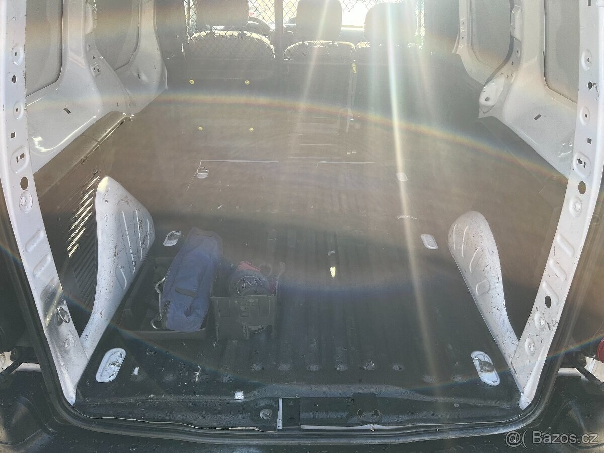 Peugeot Partner, 1,6 HDI 73KW KLIMA,odpočet DPH - 10