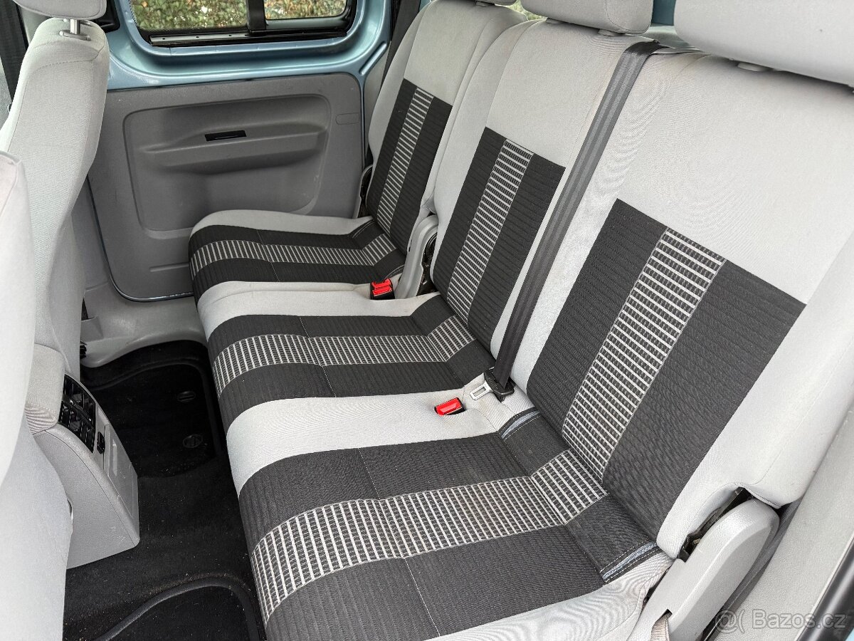Vw Caddy 1.9tdi,77kw,vyhř.sed, 7Míst Style - 10