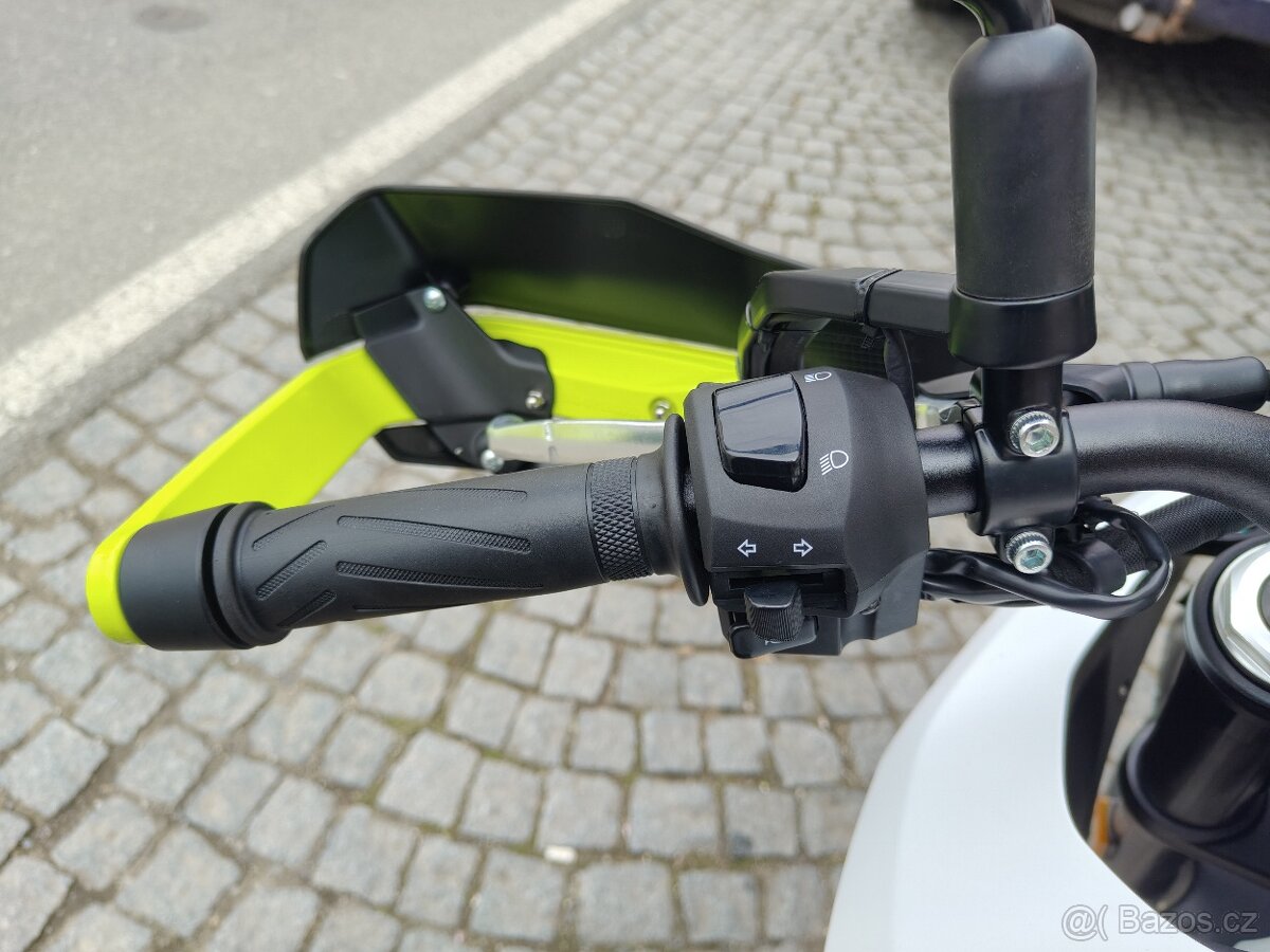 Benelli BKX 125, záruka 4 roky, - 10