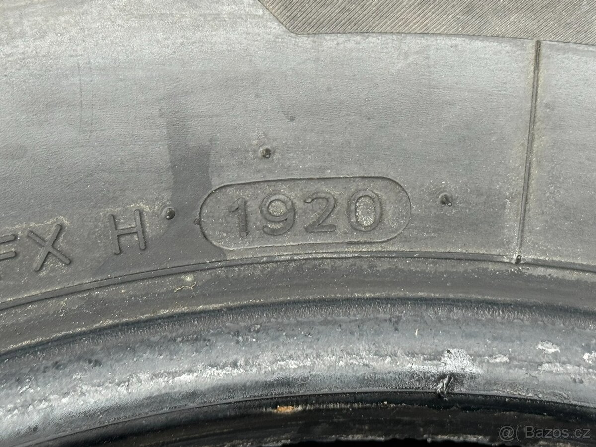215/60 R16 - 10