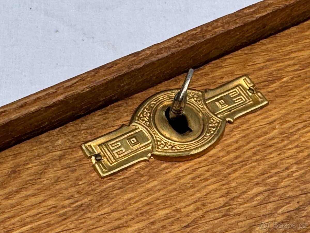 Secesní dřevěná šperkovnice Mosazné kování - 10