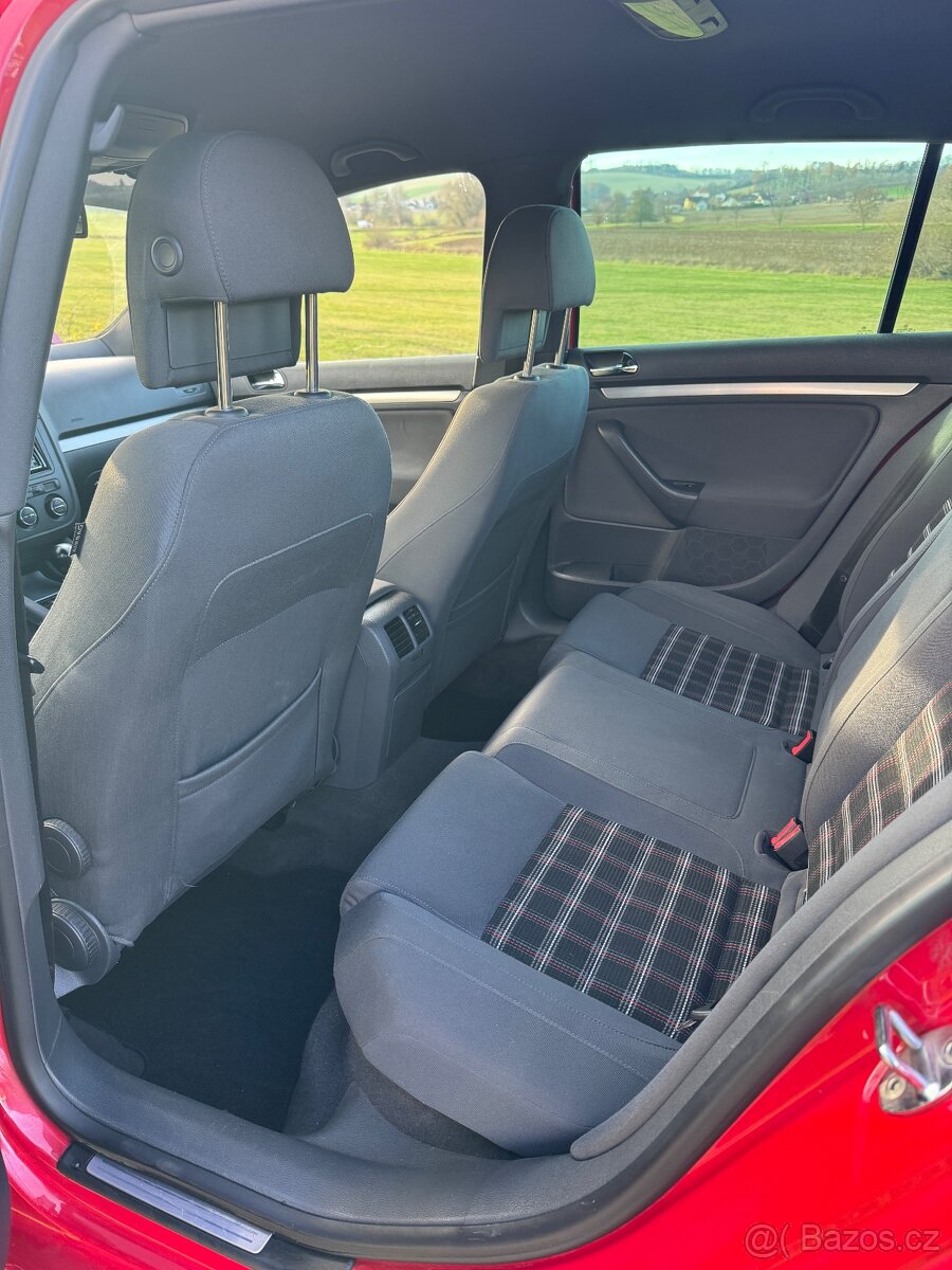 Volkswagen Golf V GTI - 10