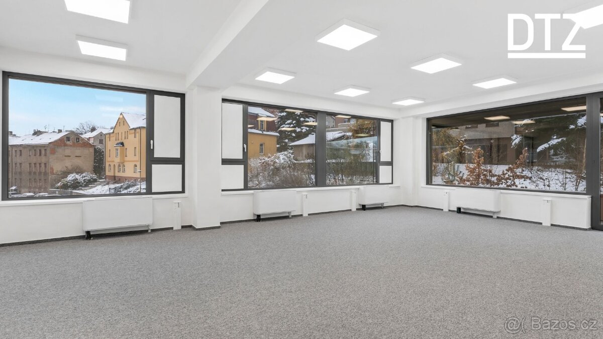 Pronájem kanceláří v moderní budově s parkováním, Liberec II - 10