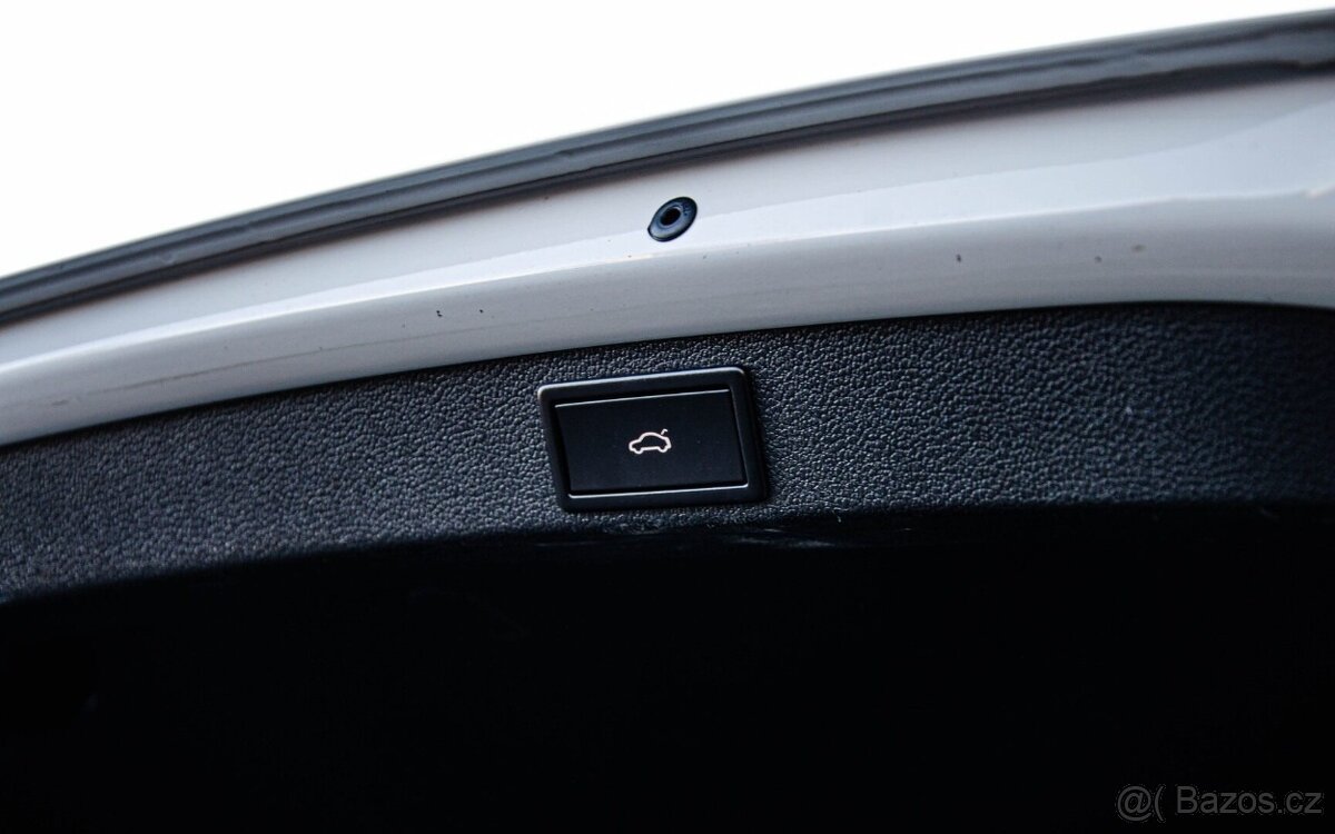 Škoda Octavia Combi 2.0 TDI RS DSG, 135KW, 5d. - 10