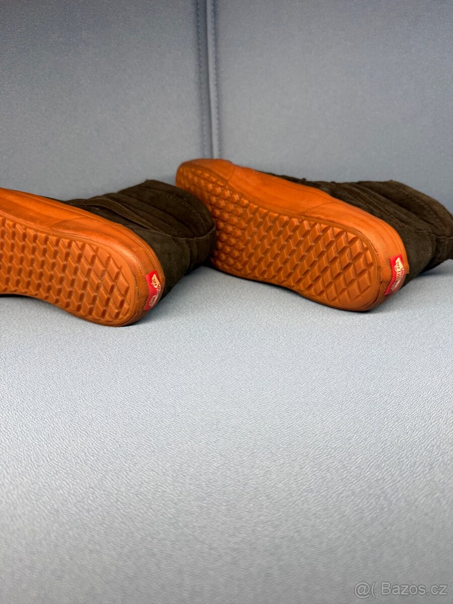Vysoký Vans - 10