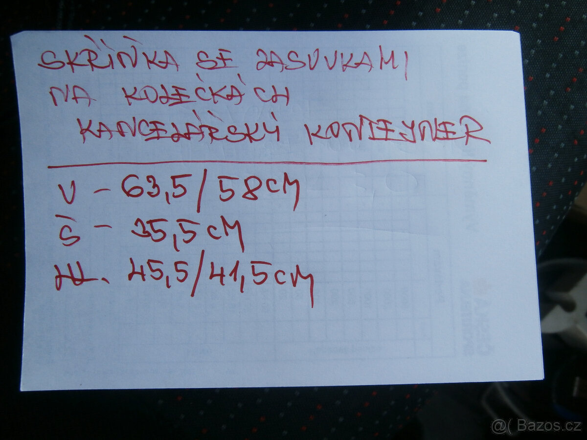 Skříňka dřevěná se zásuvkami uzamykatelná za 500 kč - 10