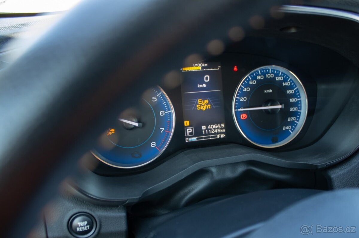 Subaru XV 2.0i e-Boxer MHEV automat 4x4 - 10