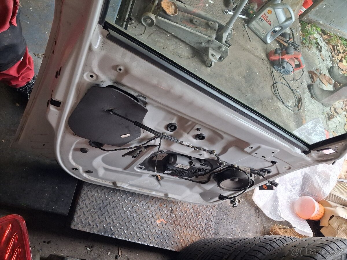 Náhradní díly - 10