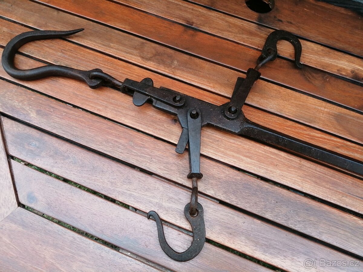 Závěsné kované váhy - 10