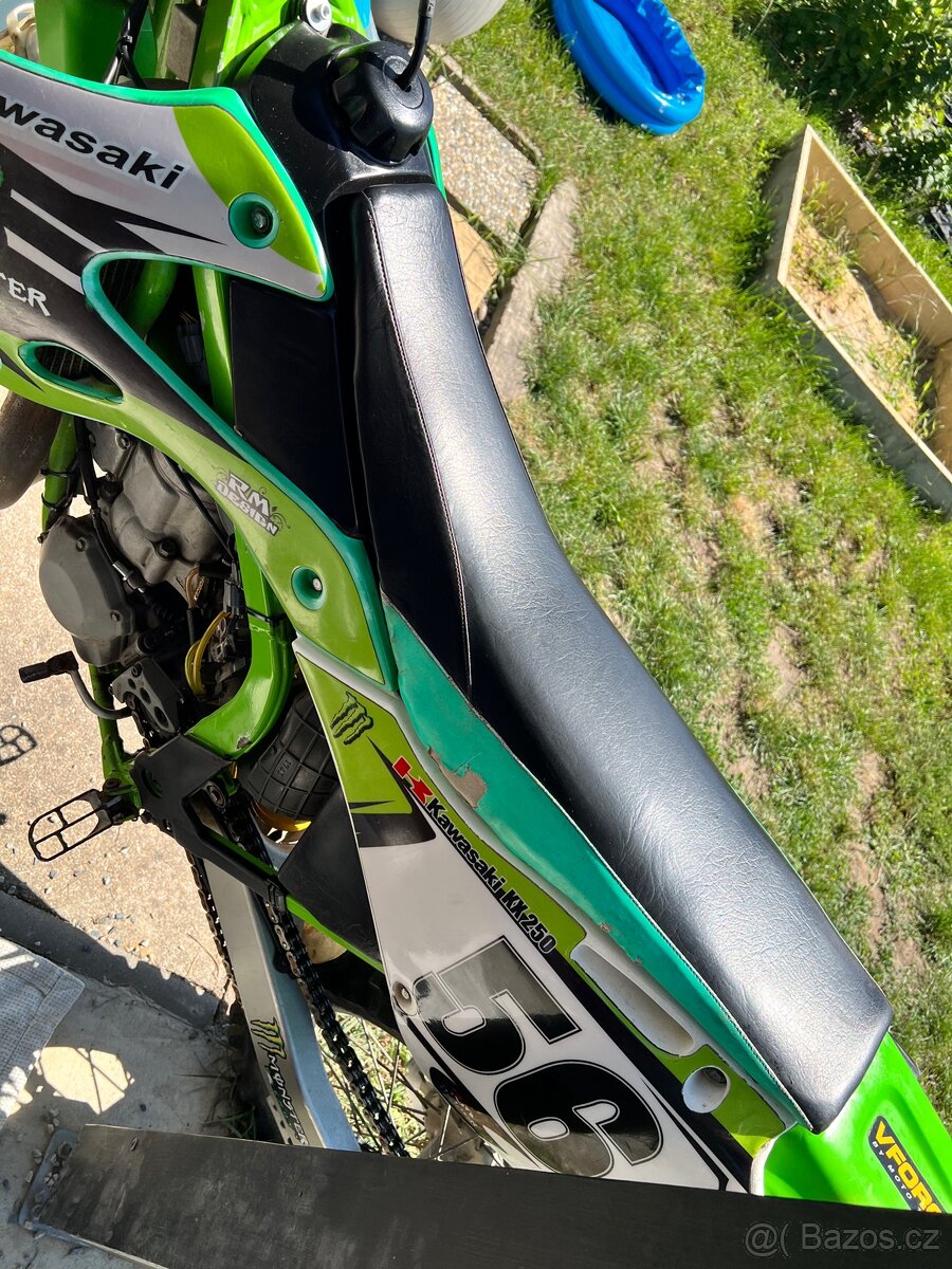 Kawasaki kx250 - 10