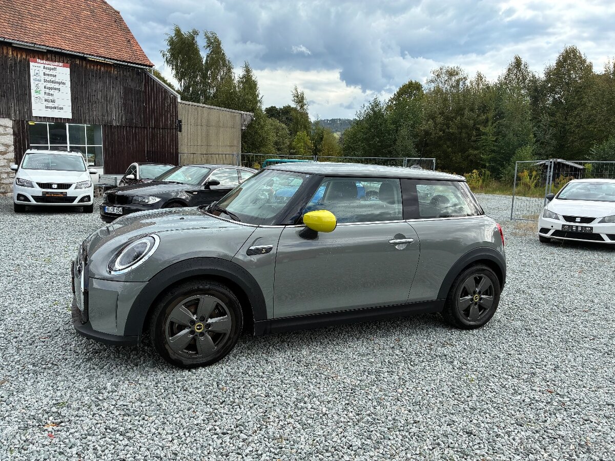 Mini Cooper SE - 10