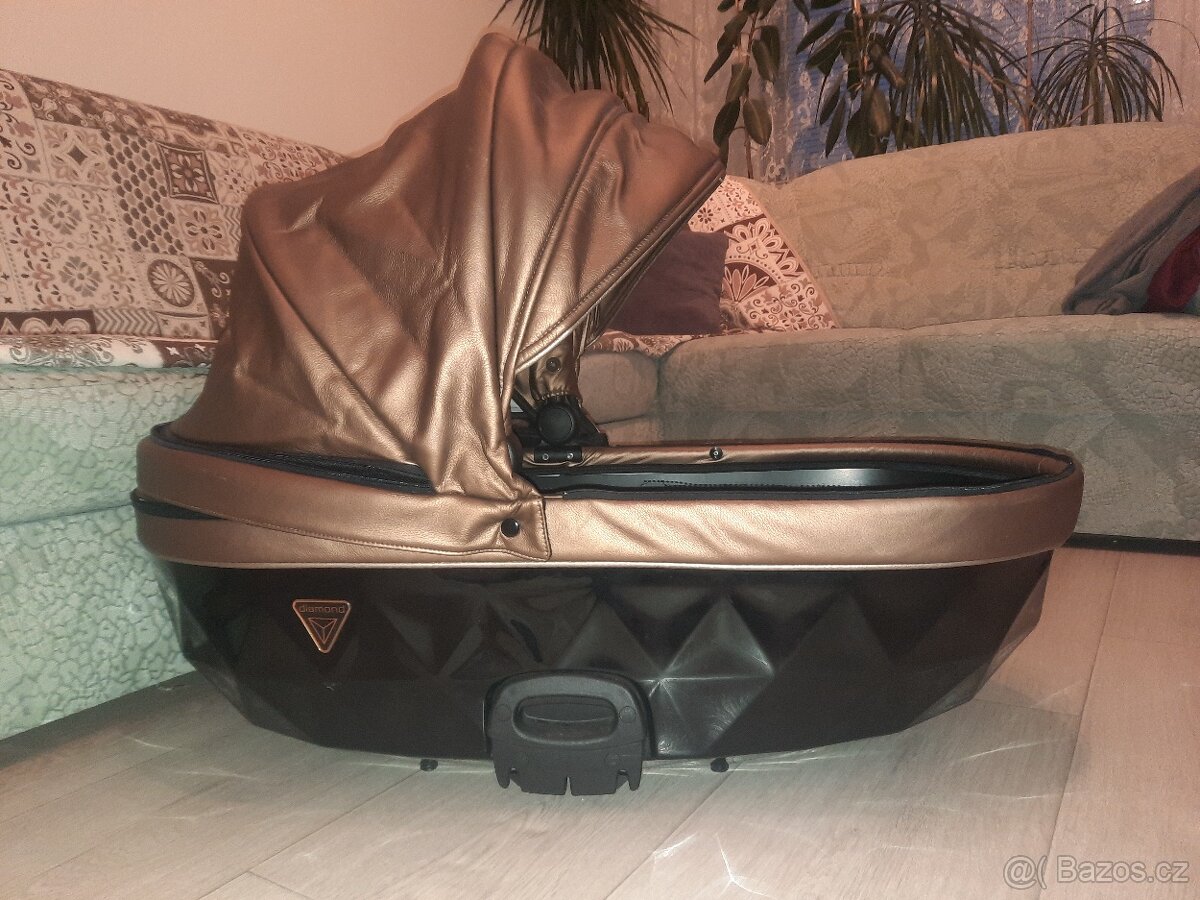 Kočárek junama Diamond - 10