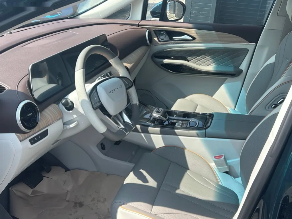 Dongfeng U-Tour, EXCLUSIVE FR - 10