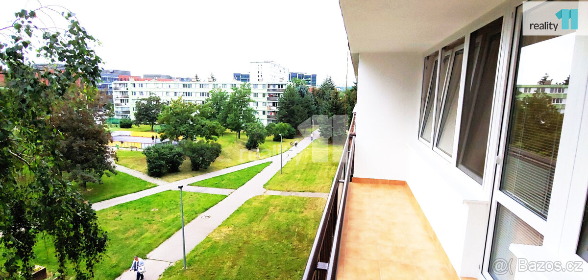 K pronájmu zrekonstruovaný byt 3+kk, 47 m2, Nekvasilova, Pra - 10