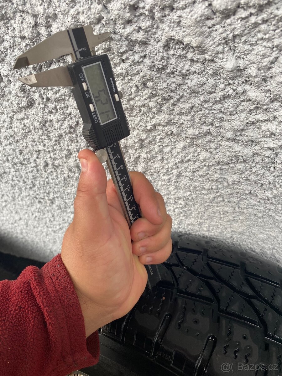 Zimní sada kol 205/75 R16 C - 10