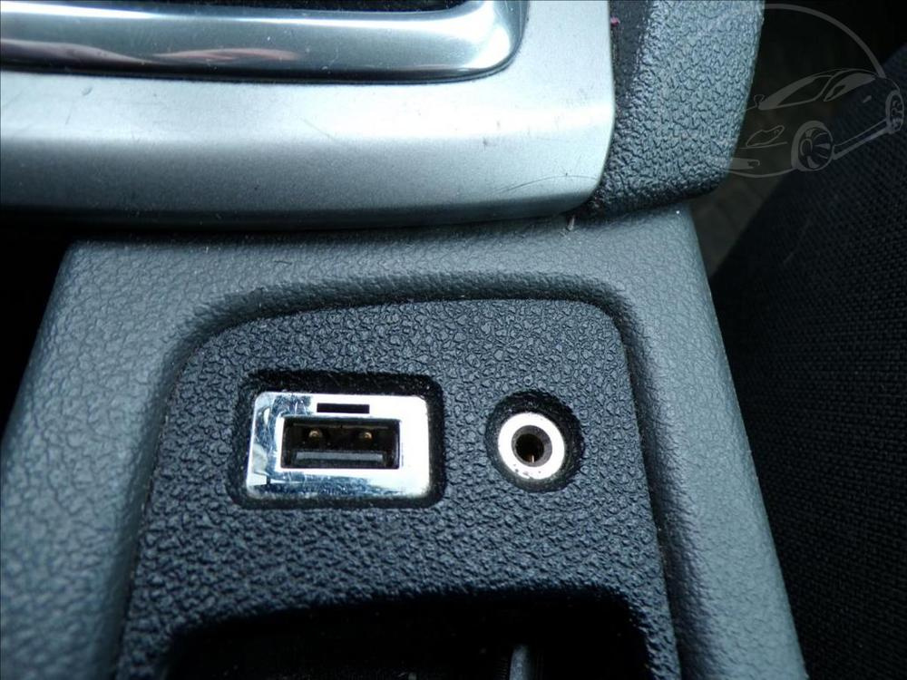 Ford Focus 1,6 16V NAVIGACE - 10