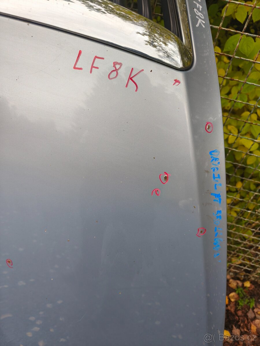 Skoda Octavia 2 facelift - přední kapota - 10