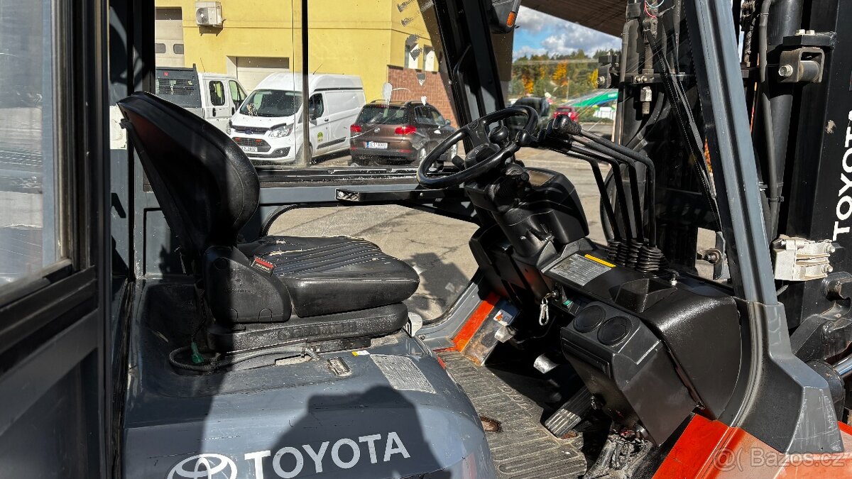 VZV Toyota zdvih 5 tun diesel 6 válec pozicioner DOHODA - 10