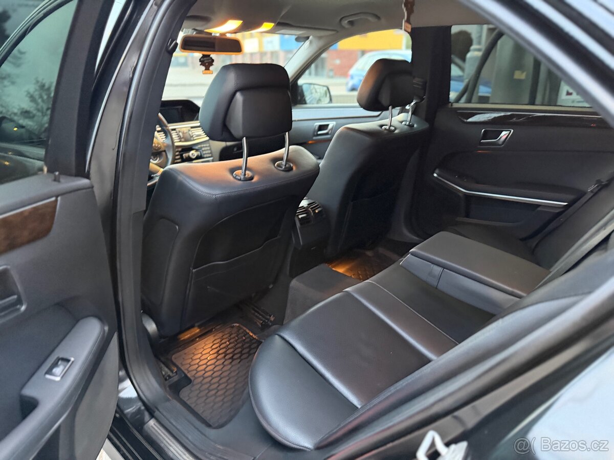 Mercedes-Benz Třídy E,220 CDI R.v.2012 - 10