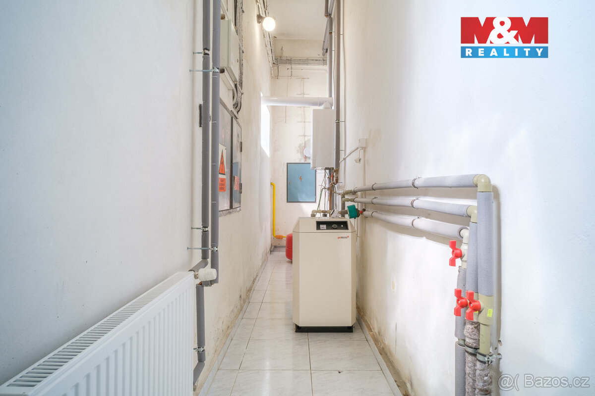 Pronájem výrobního objektu, 1200 m², Kadaň, ul. Polní - 10