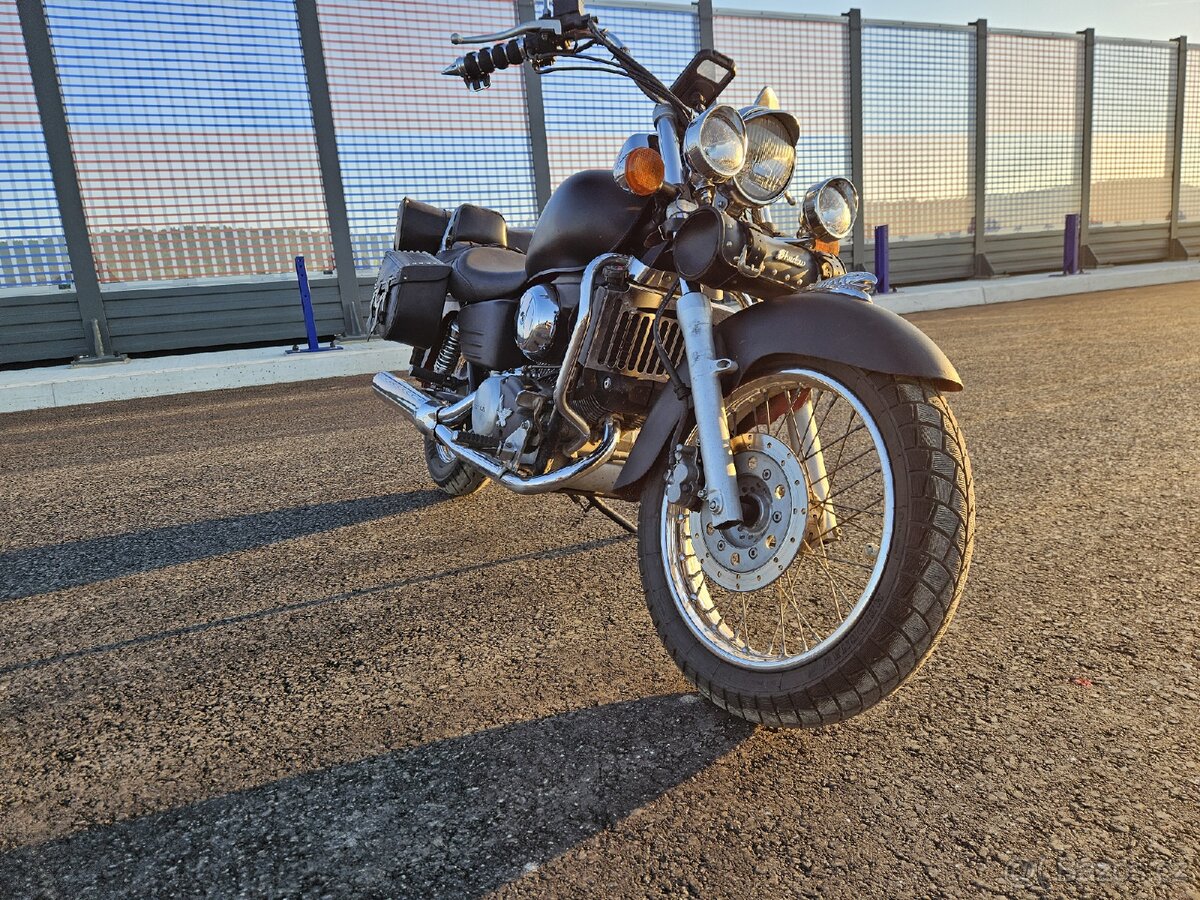 Honda Shadow VT125 - 10