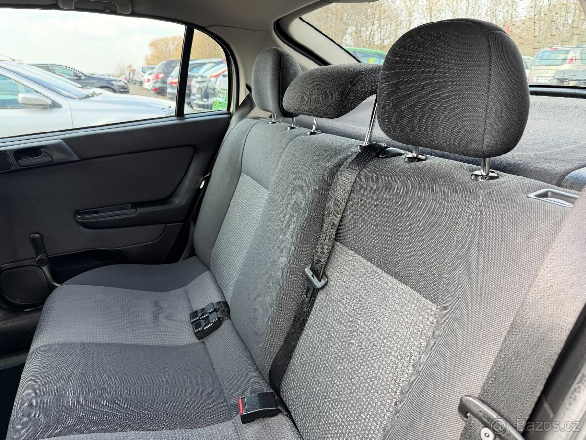 Opel Astra 1.4i - 10